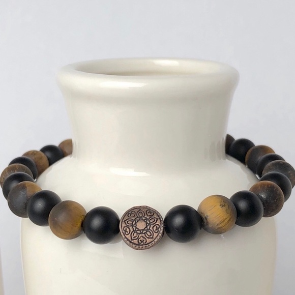 Mens Tiger Eye Onyx Skull Beaded Bracelets - Picture 5 of 6